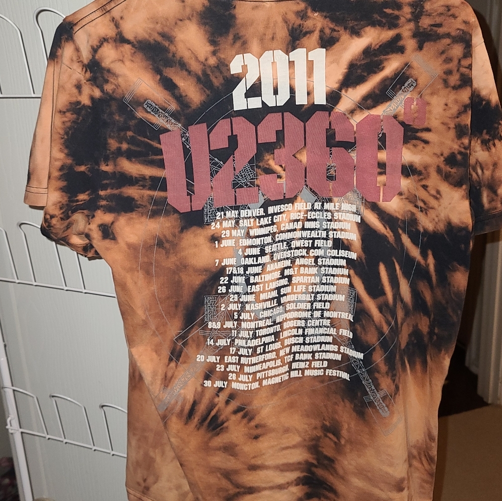 Revamped U2 concert shirt from 2011.